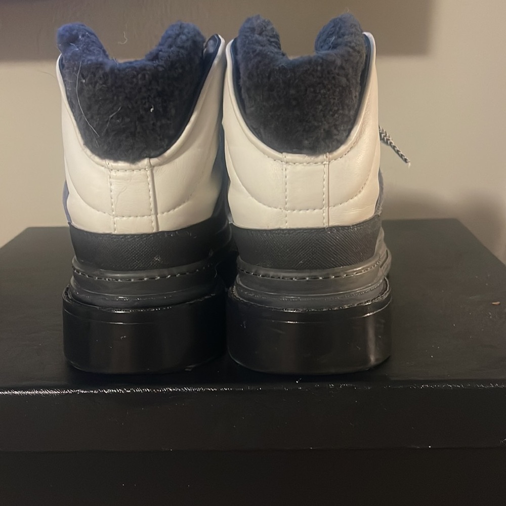 Chanel all weather hiking boots size 40 EU size 9 US - Picture 3 of 5